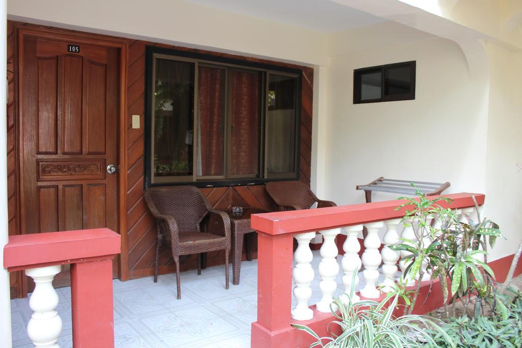 Tonglen Beach Resort Balabag  Quarto foto