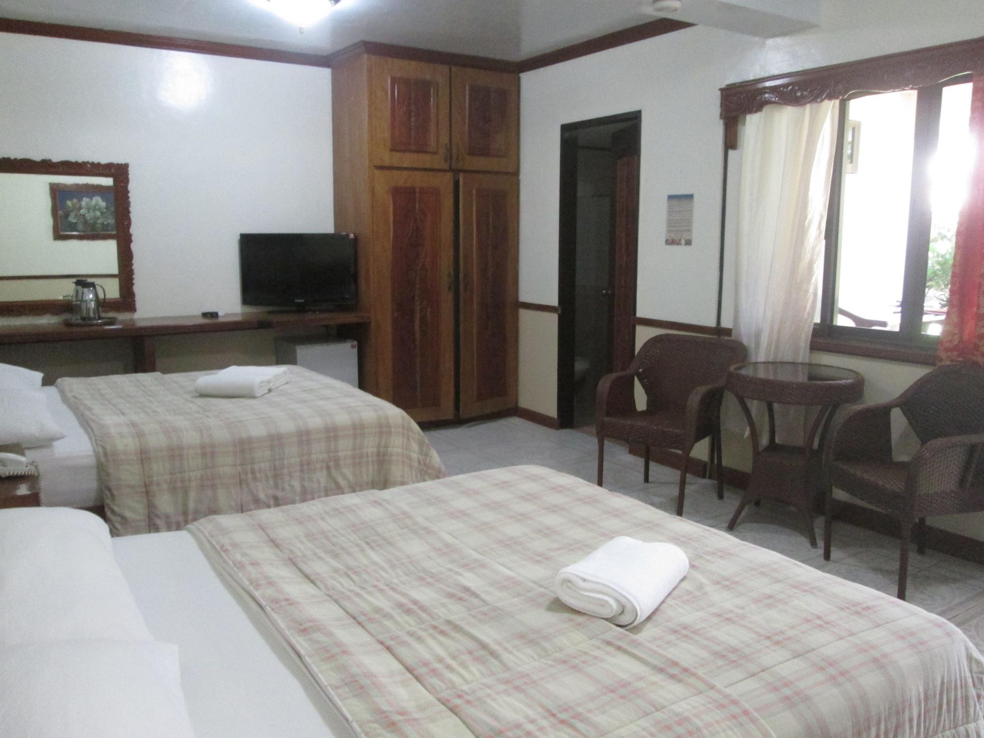 Tonglen Beach Resort Balabag  Exterior foto